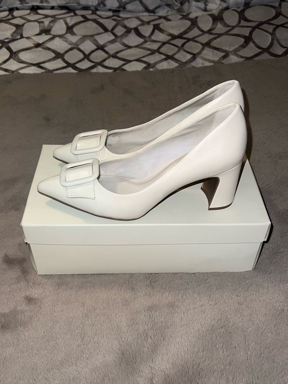 Anne Klein Bentley Block Heel Dress Pump